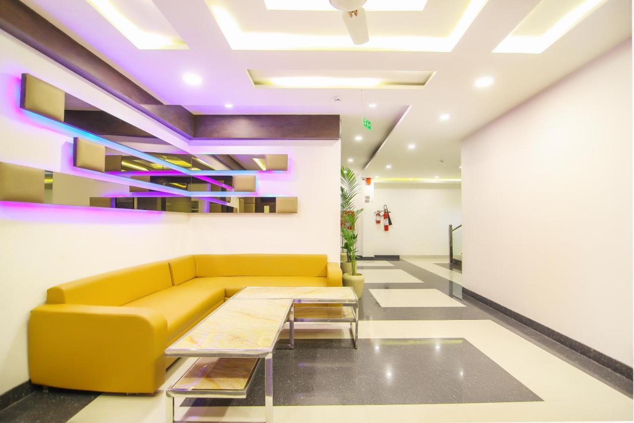 Moments Hotel Lucknow Exterior foto