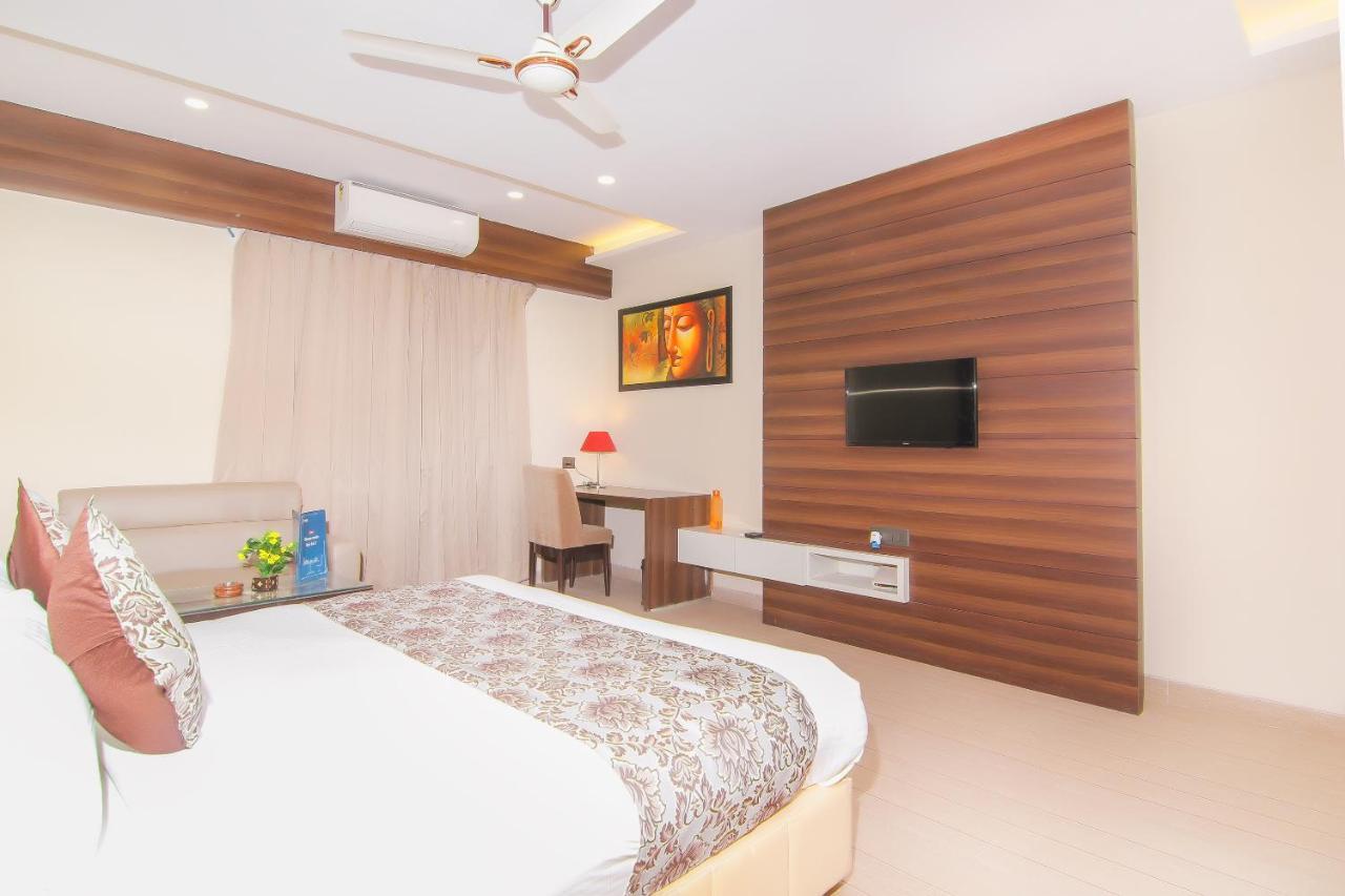 Moments Hotel Lucknow Exterior foto