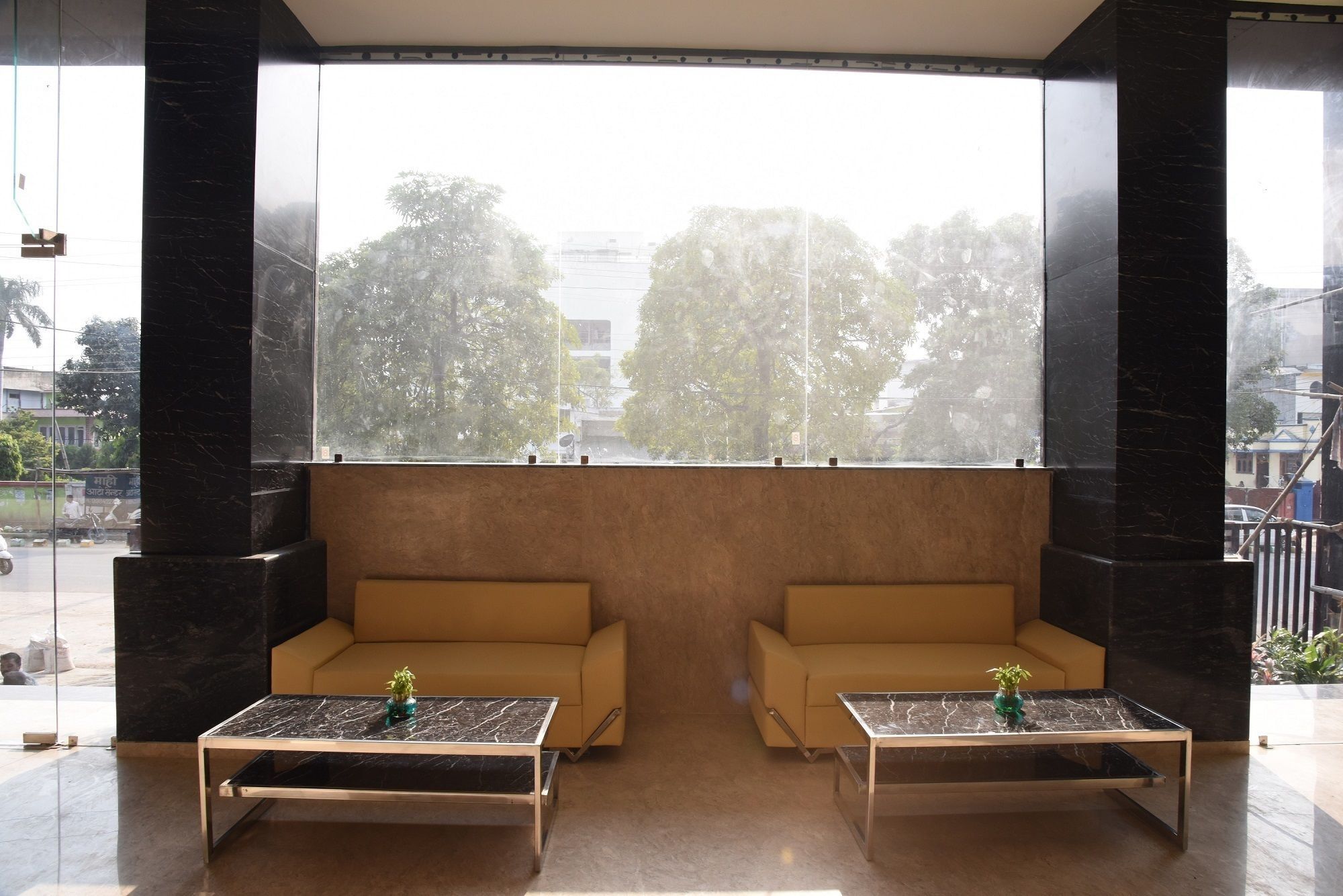 Moments Hotel Lucknow Exterior foto