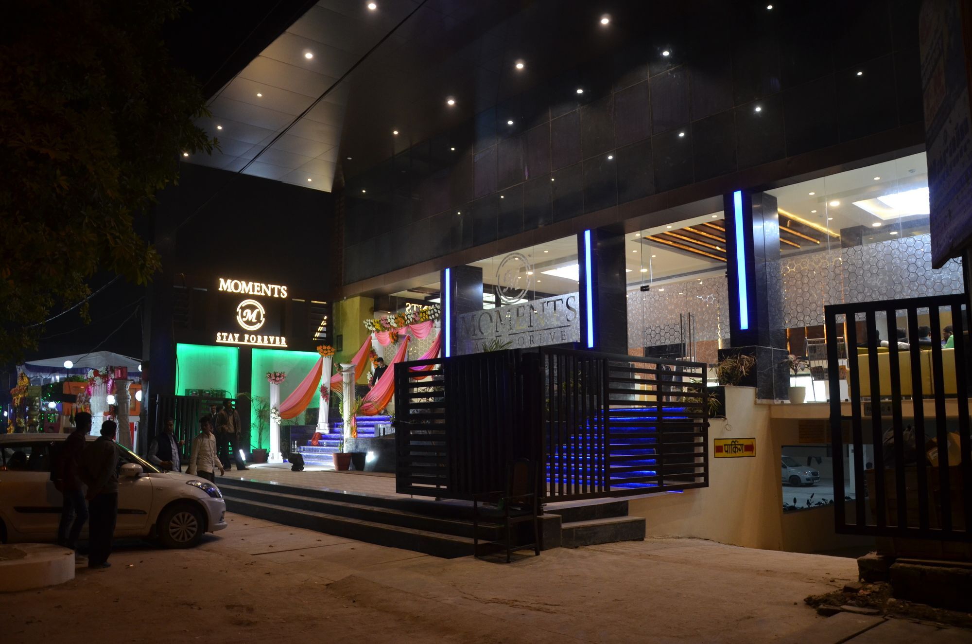Moments Hotel Lucknow Exterior foto
