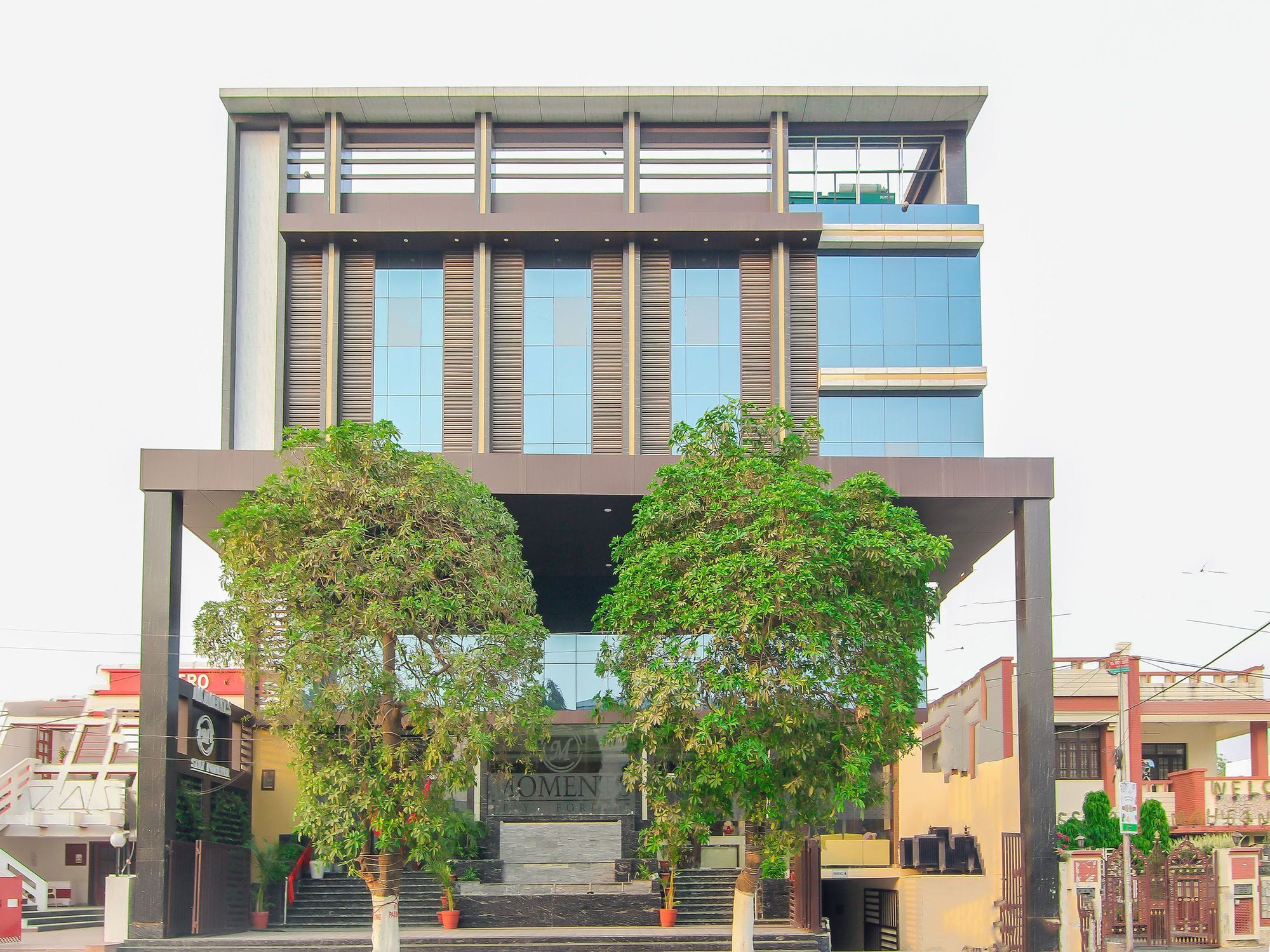 Moments Hotel Lucknow Exterior foto